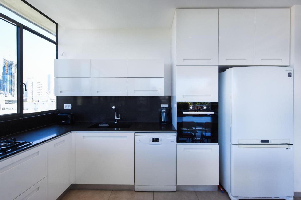 Out Of Time By Holyguest Apartment Tel Aviv Exterior photo