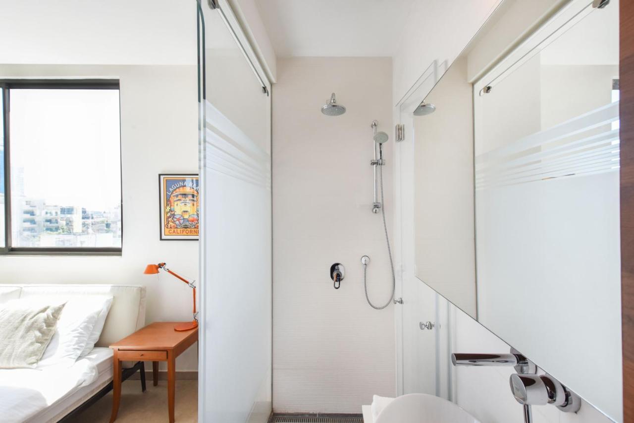 Out Of Time By Holyguest Apartment Tel Aviv Exterior photo